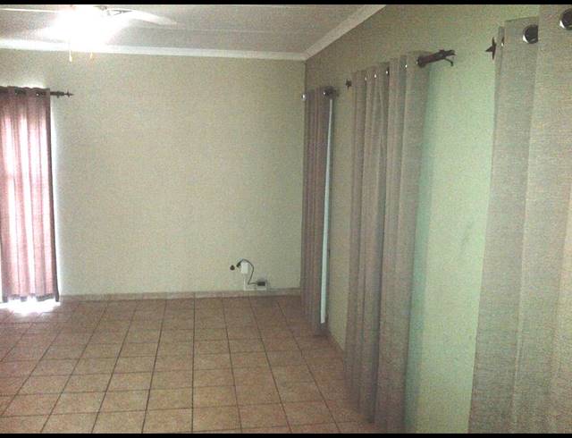 3 BEDROOM HOUSE TO LET IN SASOLBURG EXT 11